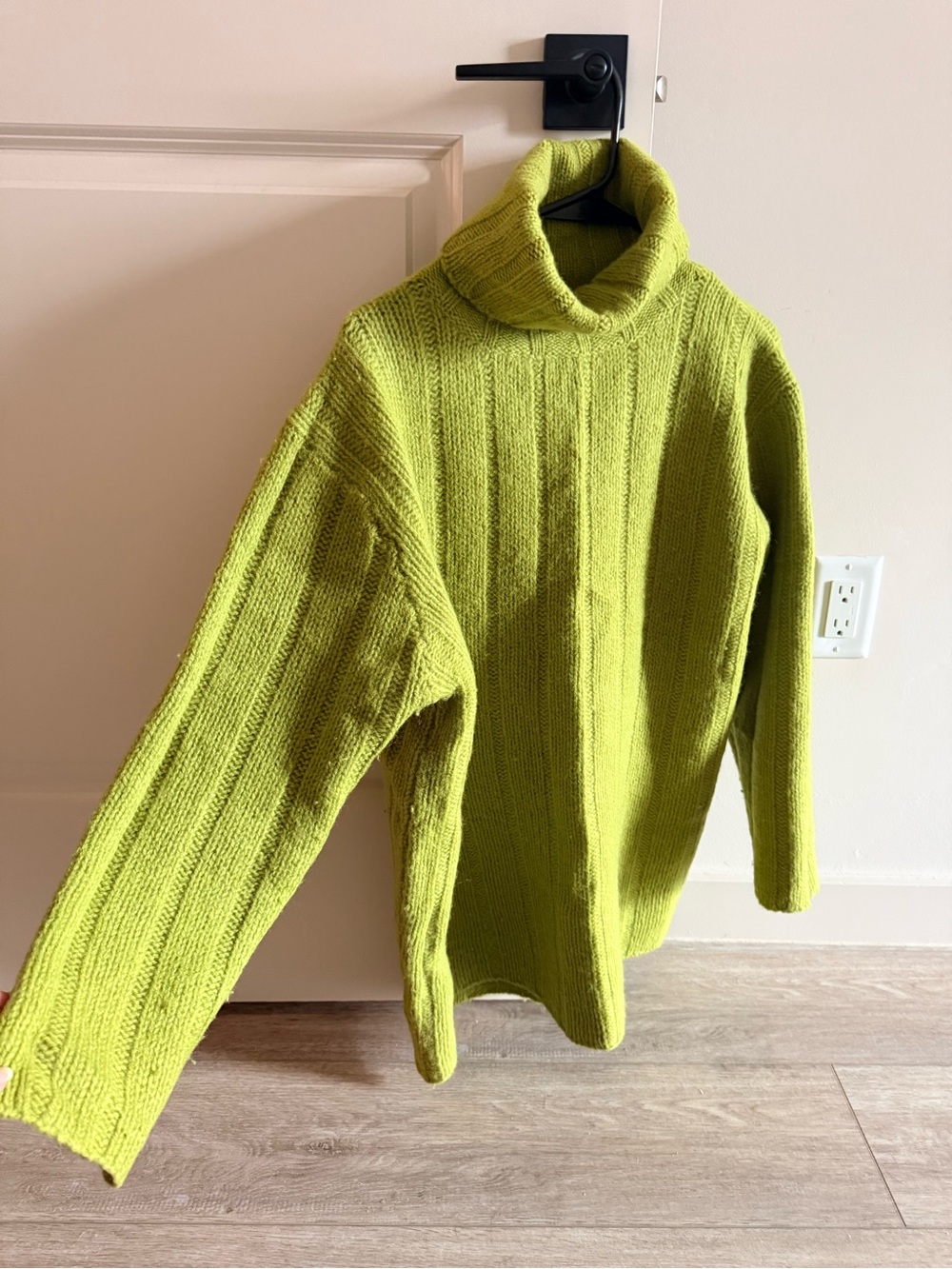 Vintage Moda International Lime Green Ribbed Turtleneck Sweater